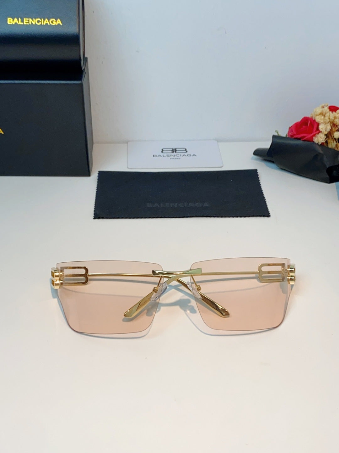 Balenciaga Lightweight Rimless Gold Lens Sunglasses for Men & Women - detail image 10