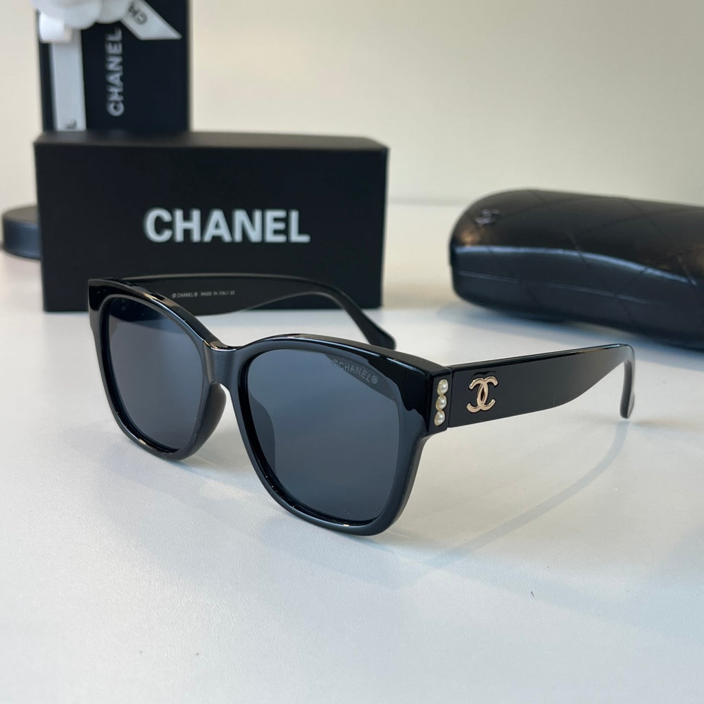 Chanel Oversized Black Lens Sunglasses for Men & Women - 431545 - detail image 3