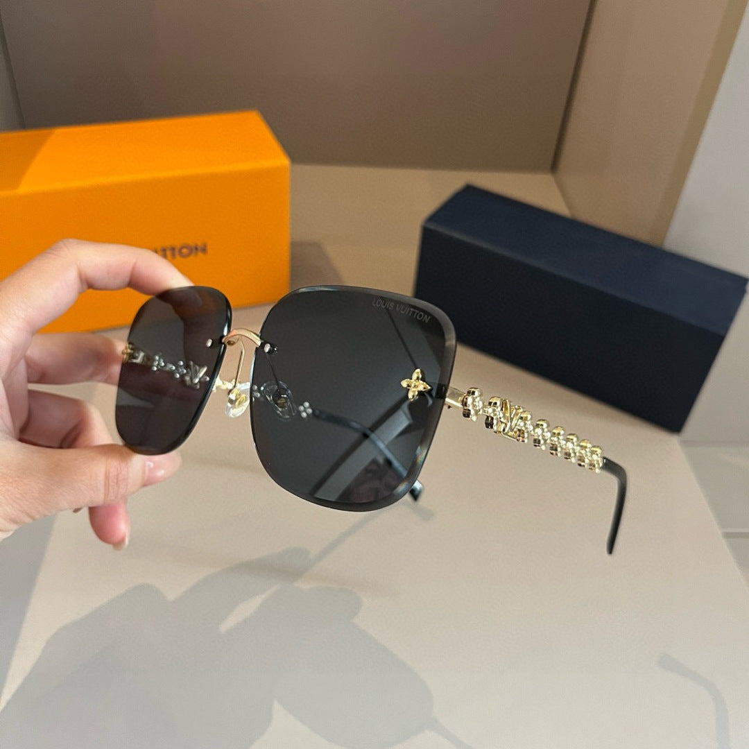 Louis Vuitton Fashion Gold Lens Sunglasses for Men & Women - 464785 - detail image 4