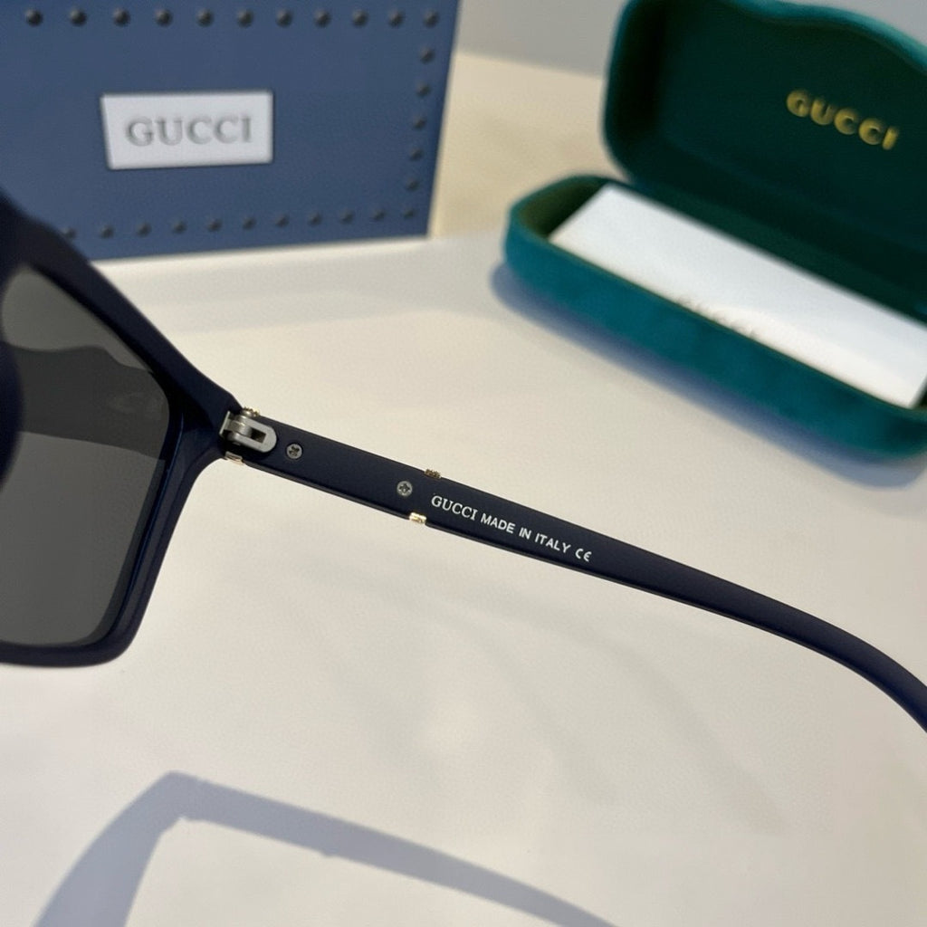 Gucci Metal Aviator Black Lens Sunglasses for Men & Women - 464973 - detail image 5