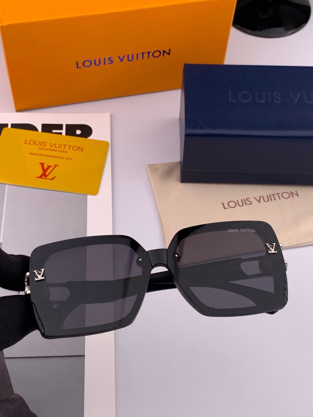 Louis Vuitton L5304 Polarized Square Gold Lens Sunglasses for Men & Women - detail image 2
