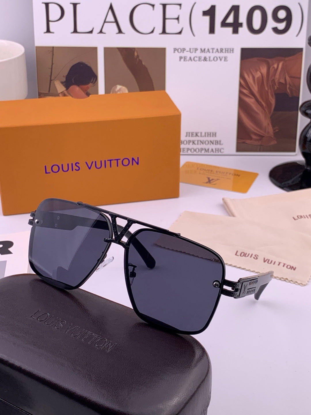 Louis Vuitton L91756 Aviator Black Lens Sunglasses for Men & Women - 431208 - detail image 4