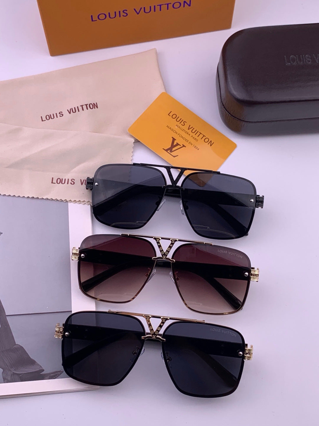 Louis Vuitton L91756 Aviator Black Lens Sunglasses for Men & Women - 431208 - detail image 8