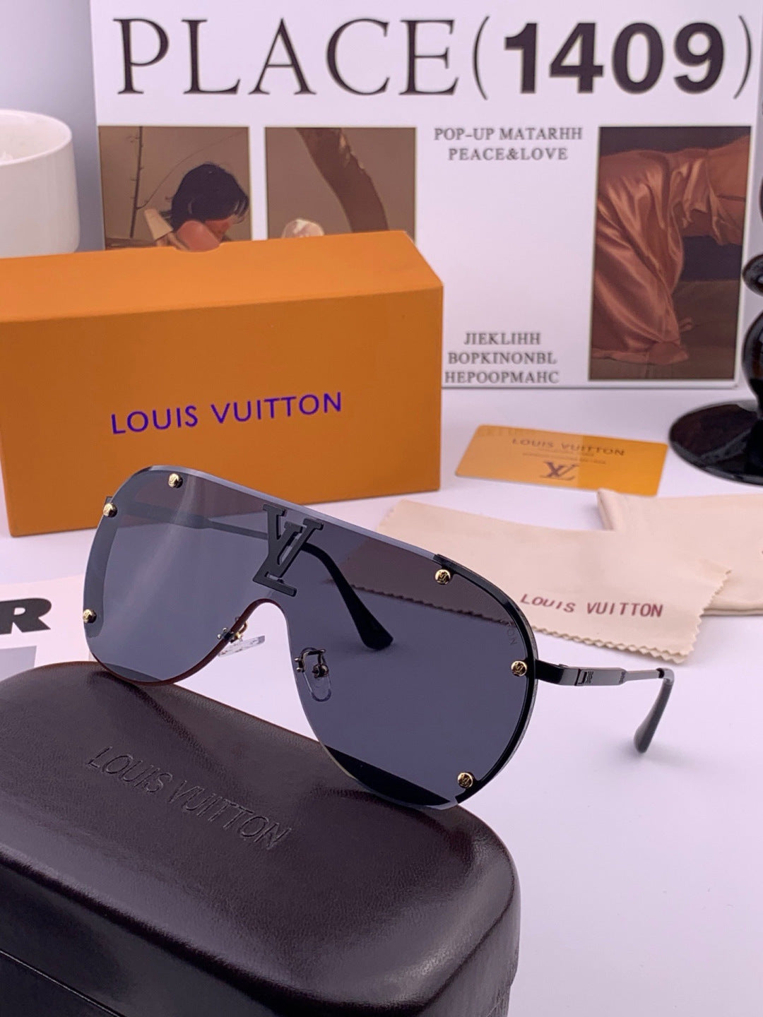 Louis Vuitton L81756 Aviator Black Lens Sunglasses for Men & Women - 431209 - detail image 4
