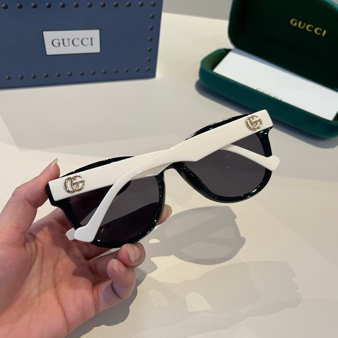 Gucci Oversized Black Lens Sunglasses for Women - 464970 - detail image 6