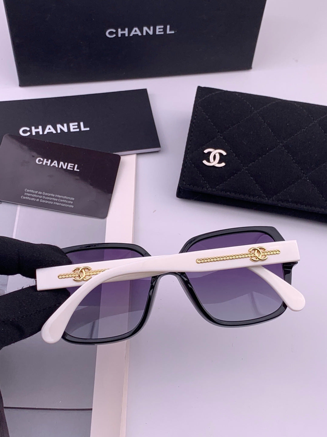 Chanel CH9250 Polarized Square Brown Lens Sunglasses for Women - detail image 4