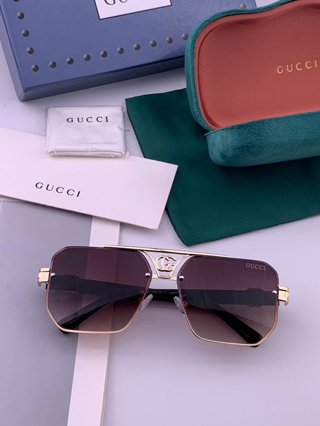 Gucci G21746 Aviator Black Lens Sunglasses for Men & Women - 431442