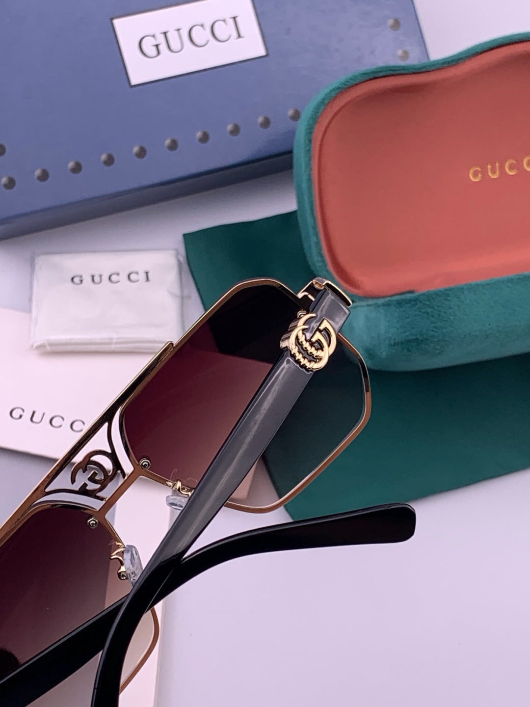 Gucci G21746 Aviator Black Lens Sunglasses for Men & Women - 431442 - detail image 4