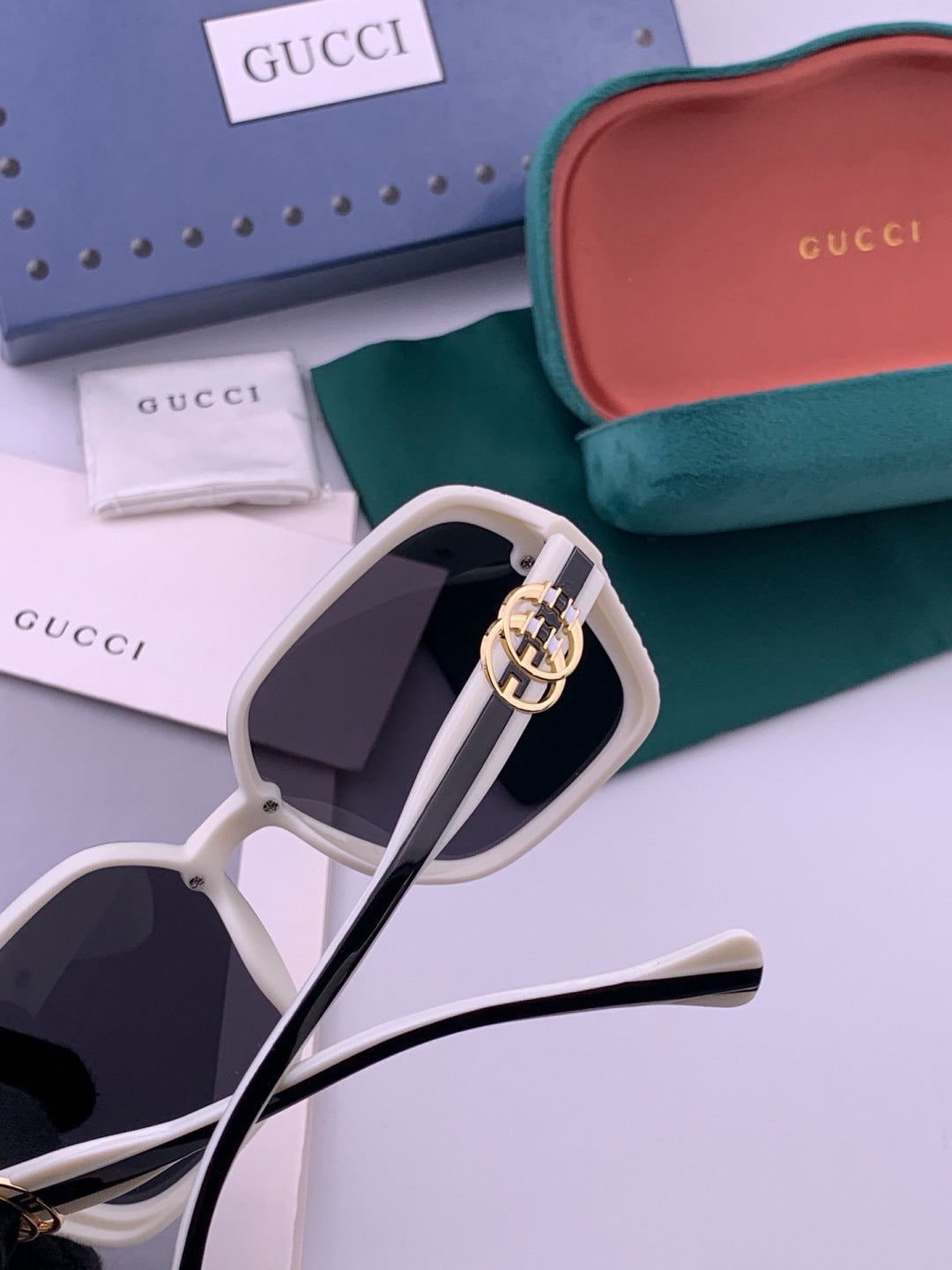 Gucci G0772 Polarized Square Gold Lens Sunglasses for Women - 431445 - detail image 4