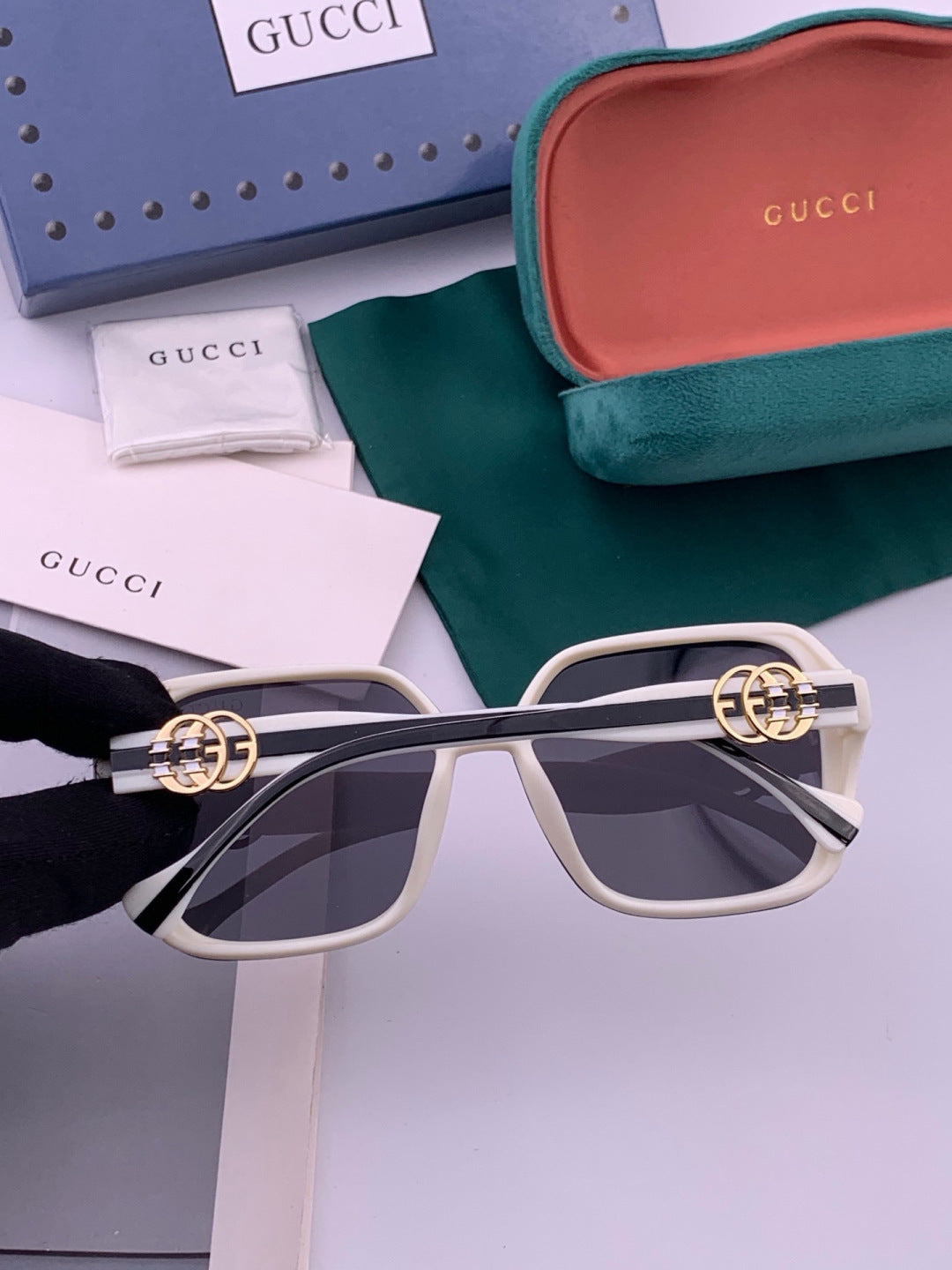 Gucci G0772 Polarized Square Gold Lens Sunglasses for Women - 431445 - detail image 6