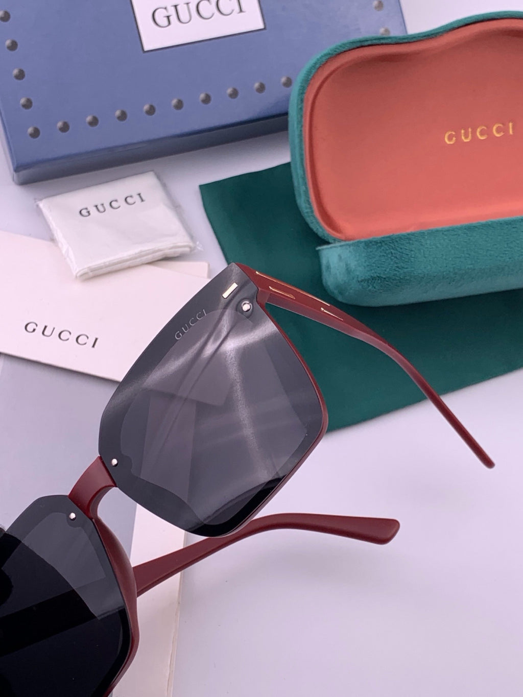 Gucci G7292 Polarized Square Gold Lens Sunglasses for Men & Women - 431447 - detail image 2