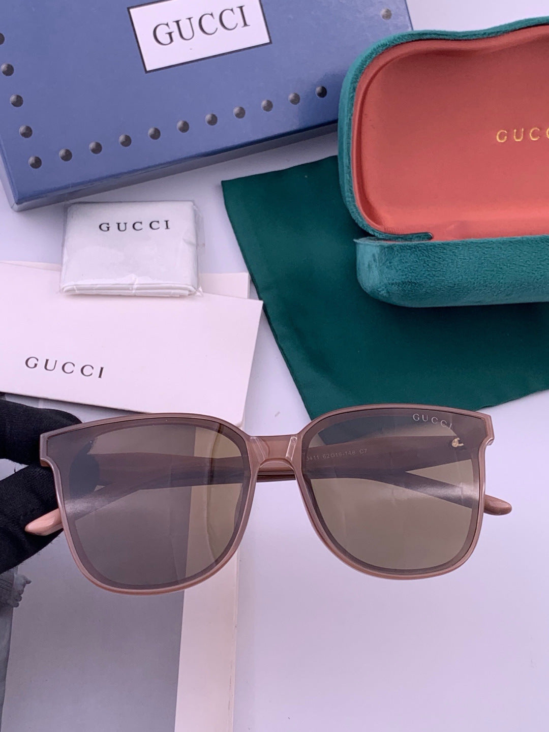Gucci G12041 Polarized Fashion Gold Lens Sunglasses for Women - detail image 2