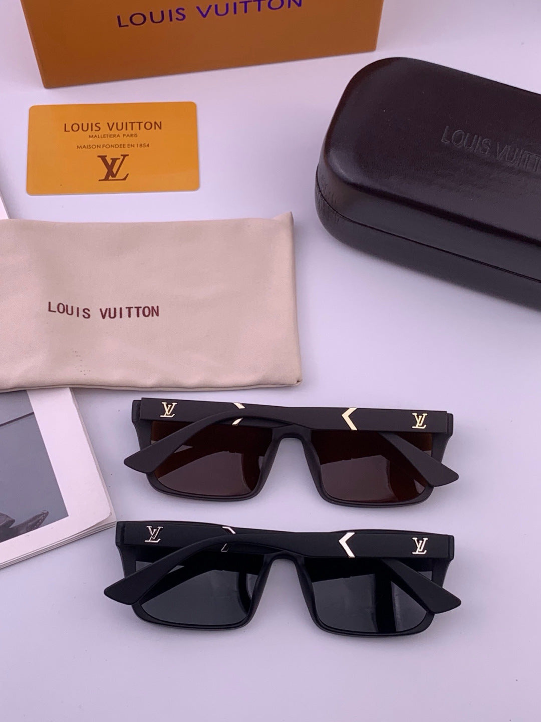 Louis Vuitton Fashion Gold Lens Sunglasses for Men & Women - 431293 - detail image 6