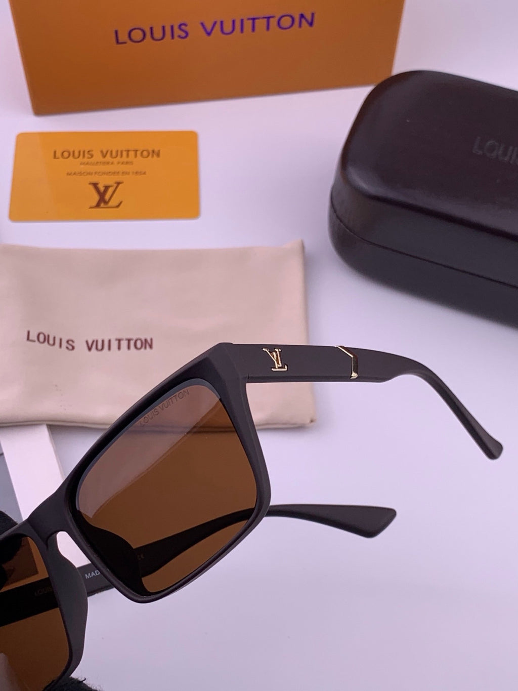 Louis Vuitton Fashion Gold Lens Sunglasses for Men & Women - 431293 - detail image 5
