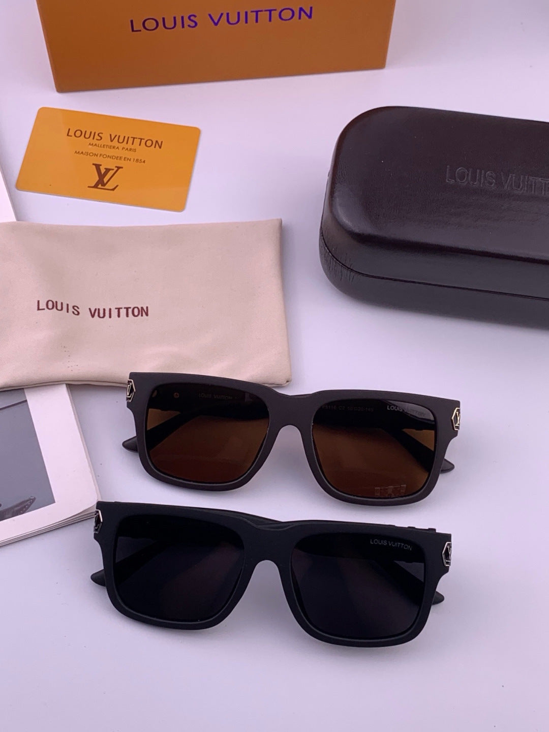 Louis Vuitton Fashion Gold Lens Sunglasses for Men & Women - 431093 - detail image 7