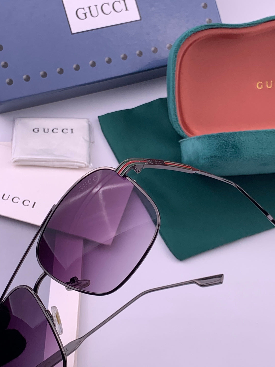 Gucci G0113 Aviator Silver Lens Sunglasses for Men & Women - detail image 3