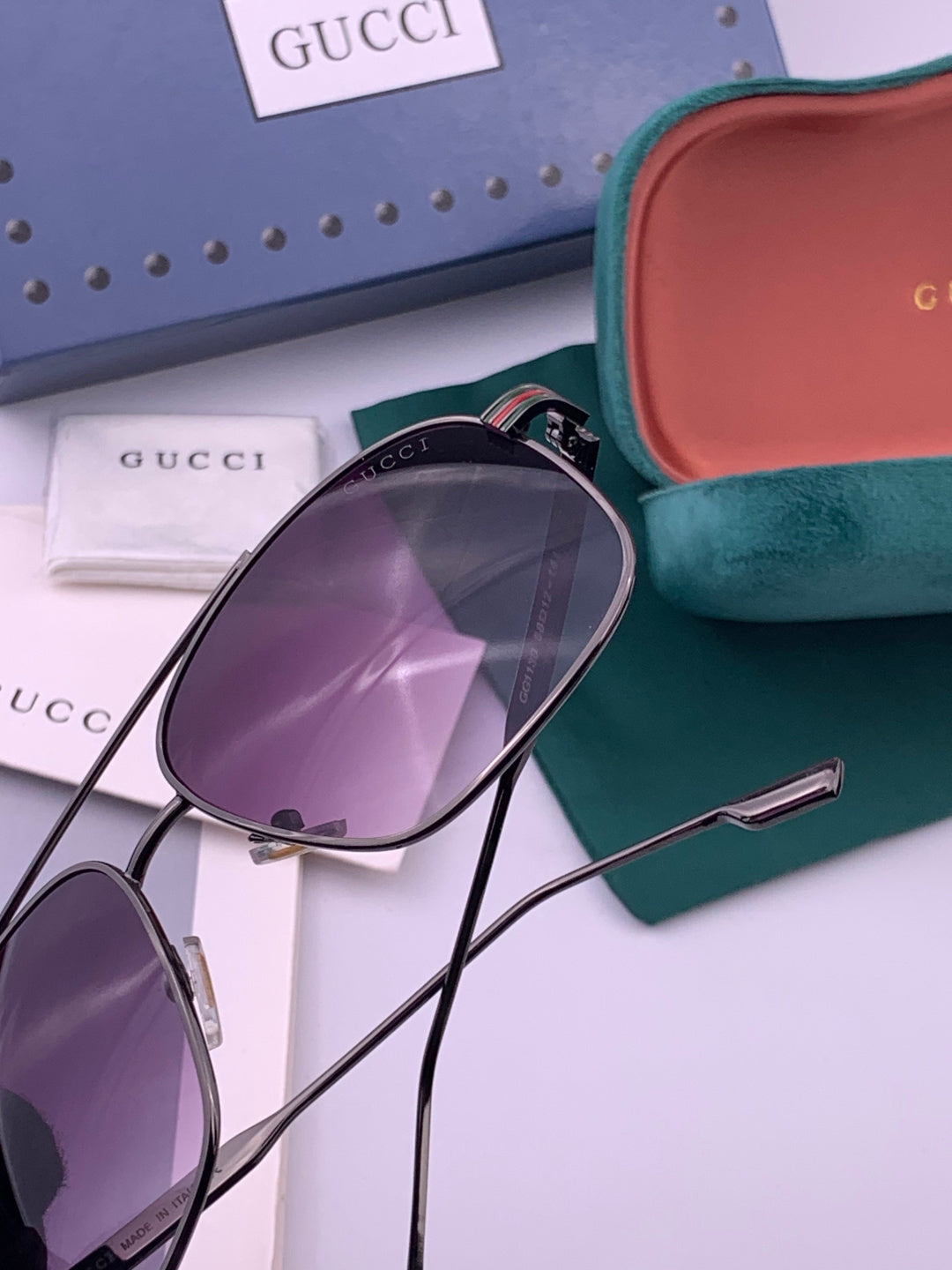 Gucci G0113 Aviator Silver Lens Sunglasses for Men & Women - detail image 4