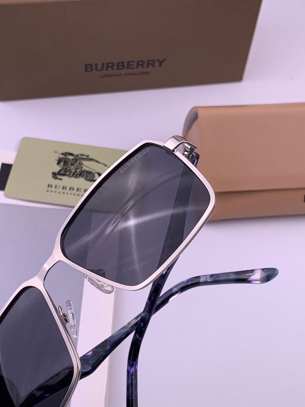 Burberry B080668 Aviator Gold Lens Sunglasses for Men - 432475 - detail image 4