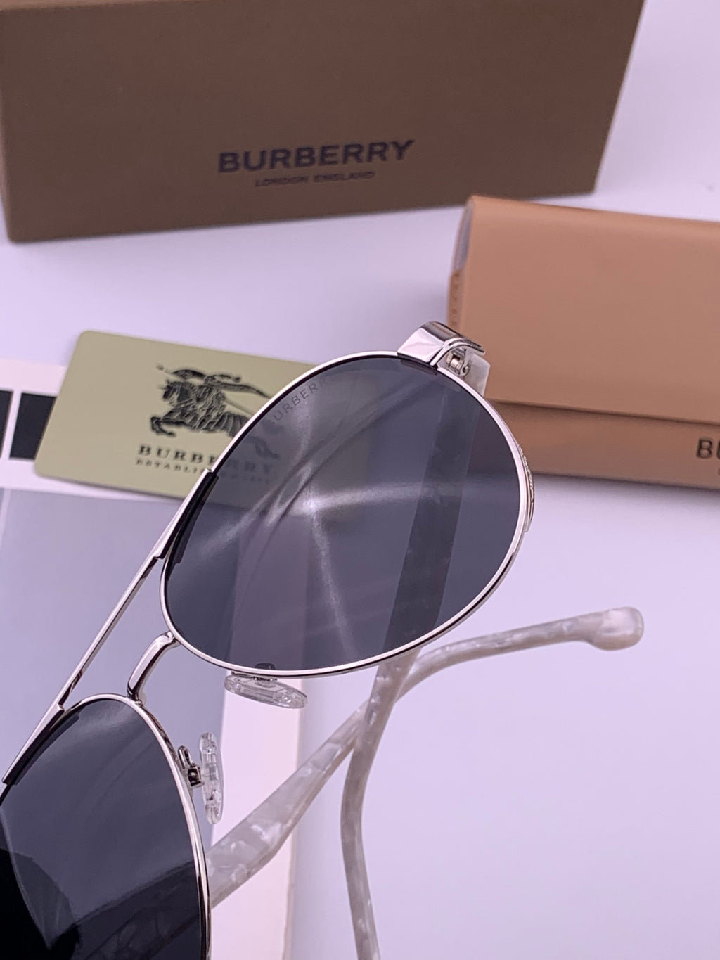 Burberry B880667 Aviator Gold Lens Sunglasses for Men - 432476 - detail image 4