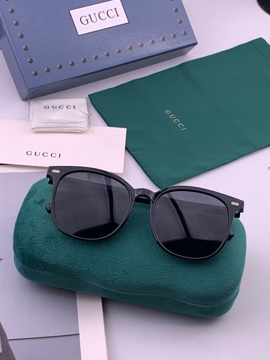 Gucci G9369 Polarized Round Black Lens Sunglasses for Men & Women - 431420 - detail image 6