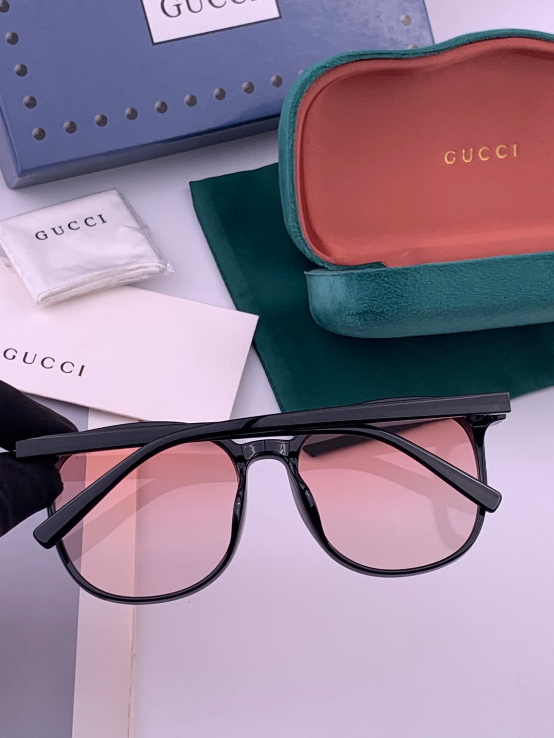 Gucci G9369 Polarized Round Black Lens Sunglasses for Men & Women - detail image 4