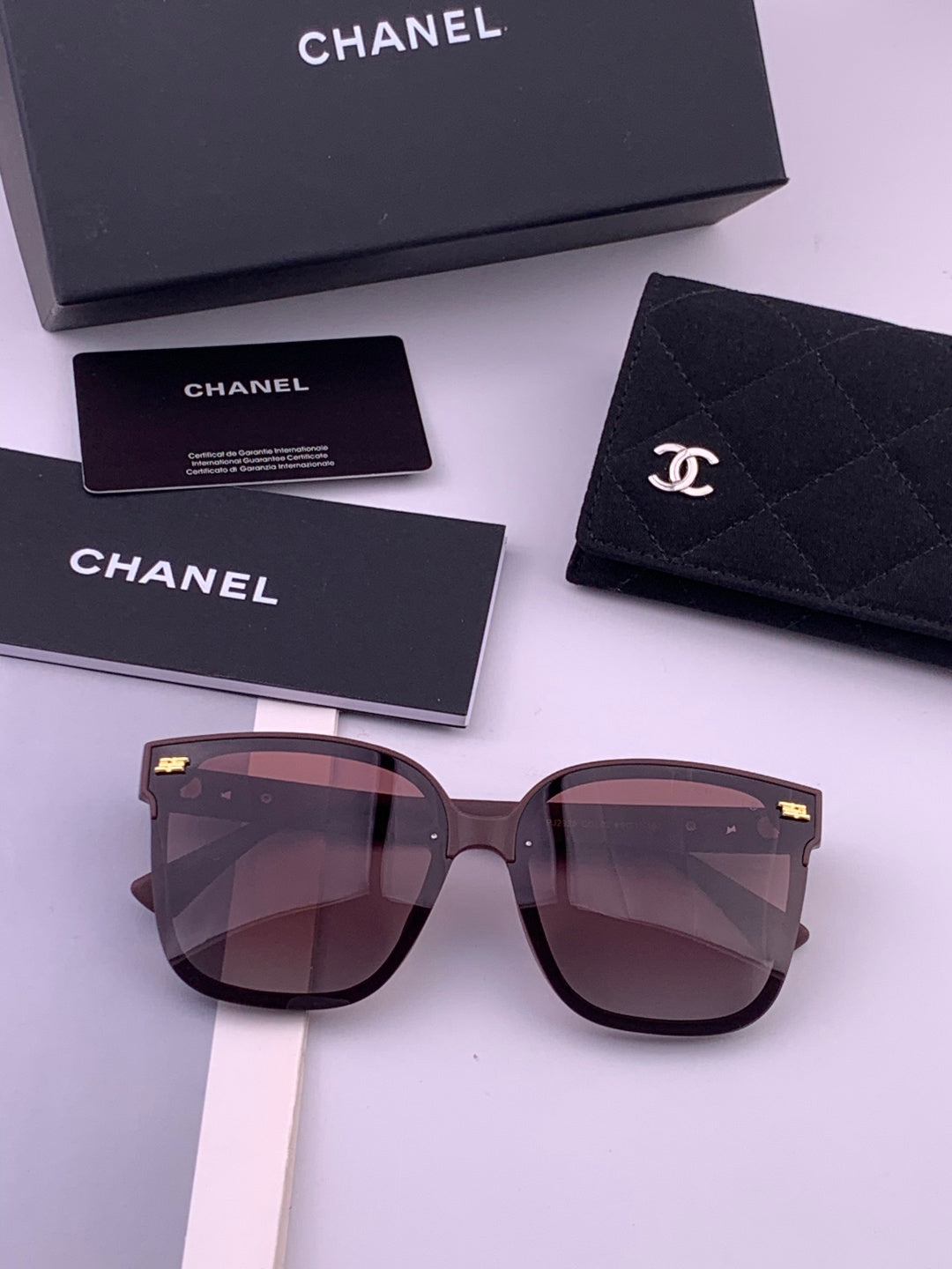 Chanel CH5292 Polarized Round Black Lens Sunglasses for Men & Women - 431609 - detail image 6