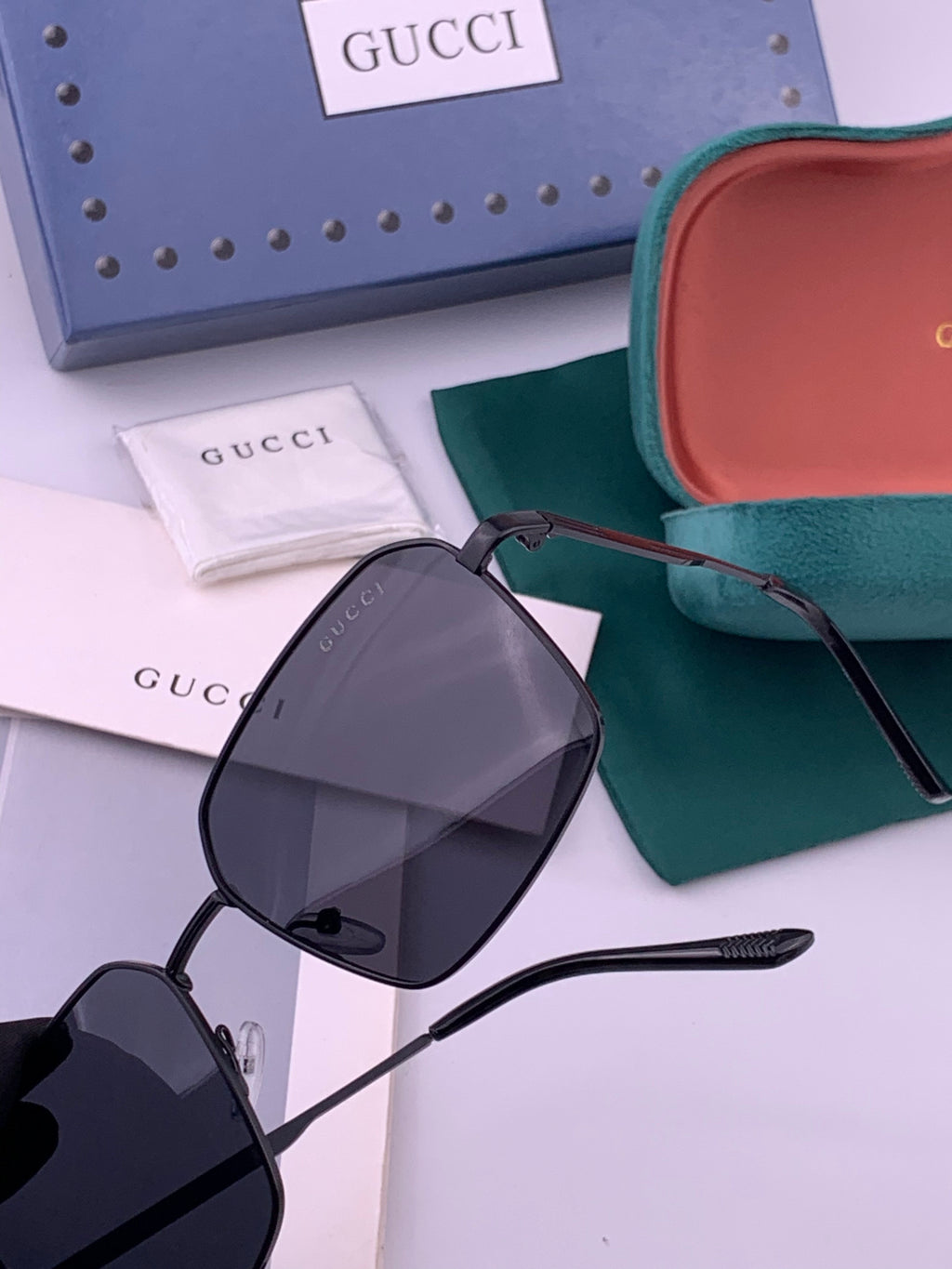 Gucci G3980 Polarized Fashion Gold Lens Sunglasses for Men & Women - 431423 - detail image 3
