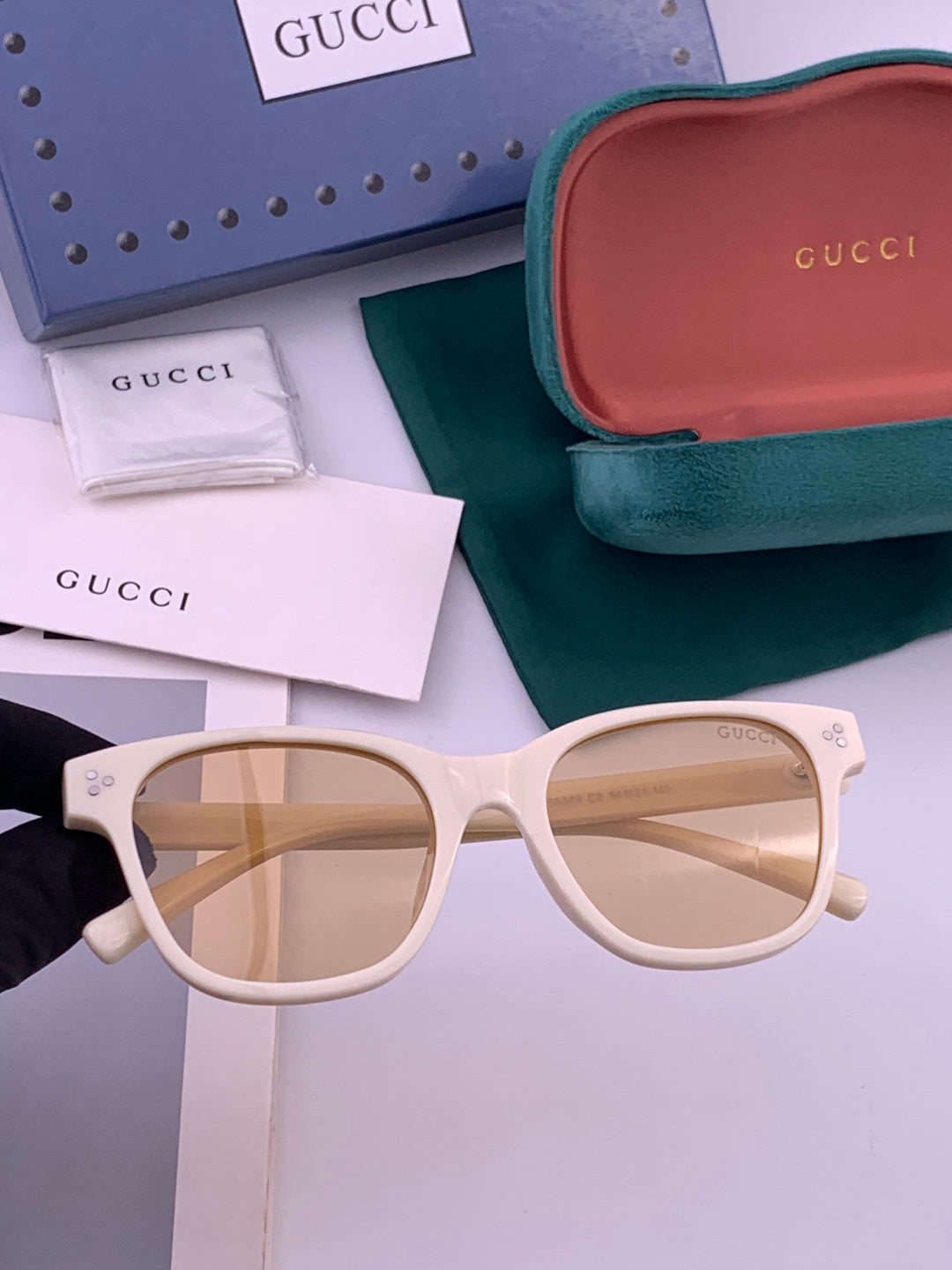 Gucci G35504 Polarized Fashion Black Lens Sunglasses for Men & Women