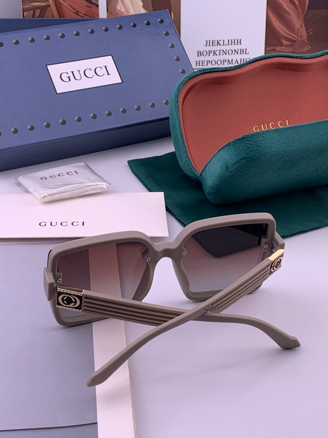 Gucci G2519 Polarized Fashion Black Lens Sunglasses for Women - detail image 4