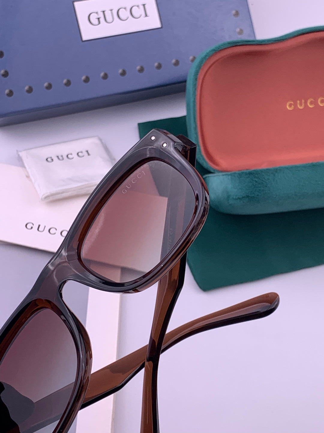 Gucci G9108 Polarized Square Black Lens Sunglasses for Men & Women - detail image 2