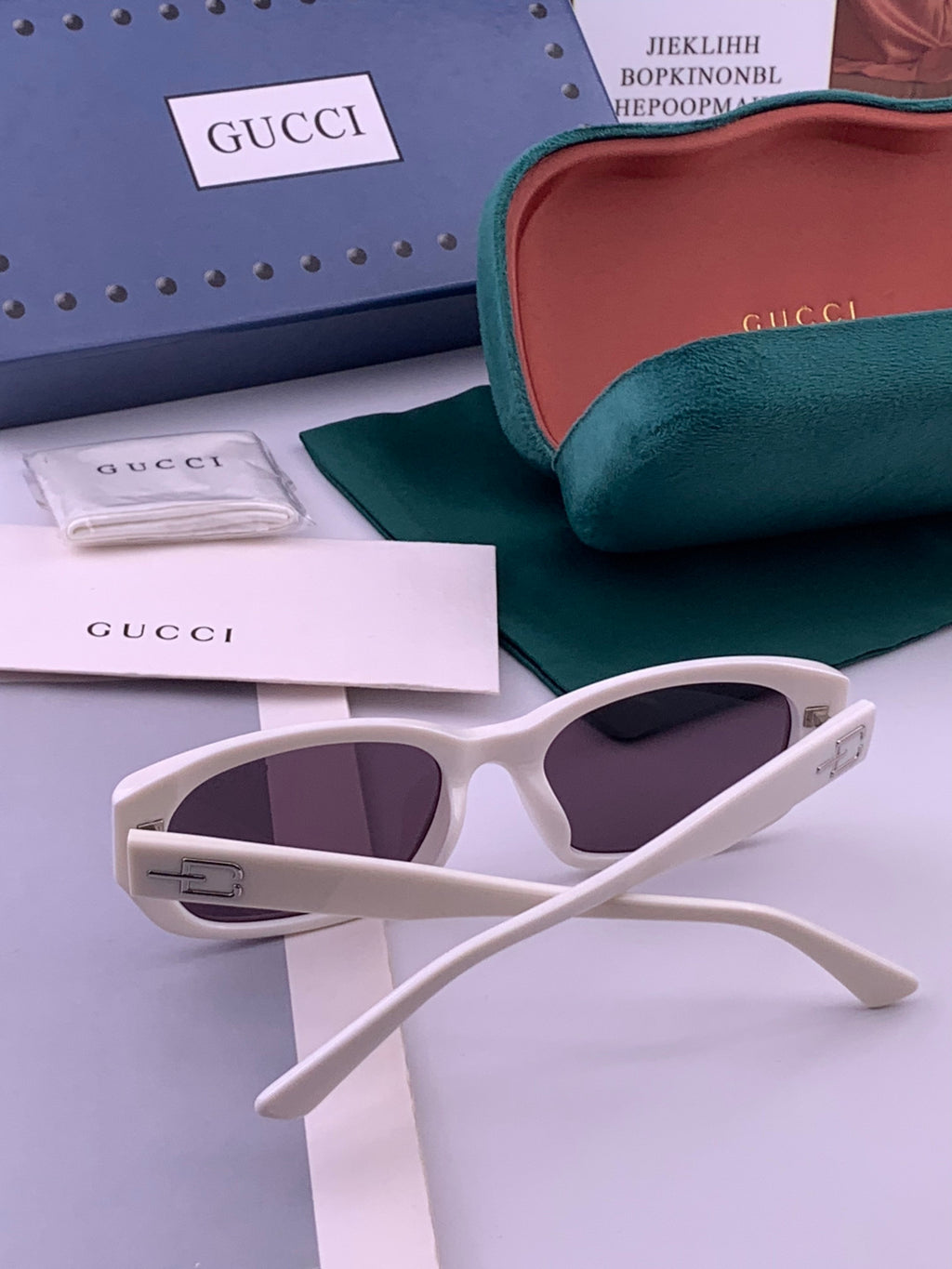 Gucci G7106 Polarized Fashion Black Lens Sunglasses for Men & Women - detail image 5