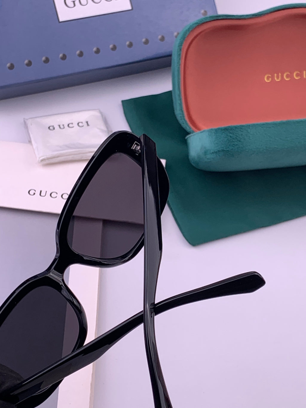 Gucci G5906 Polarized Square Black Lens Sunglasses for Men & Women - 431434 - detail image 4