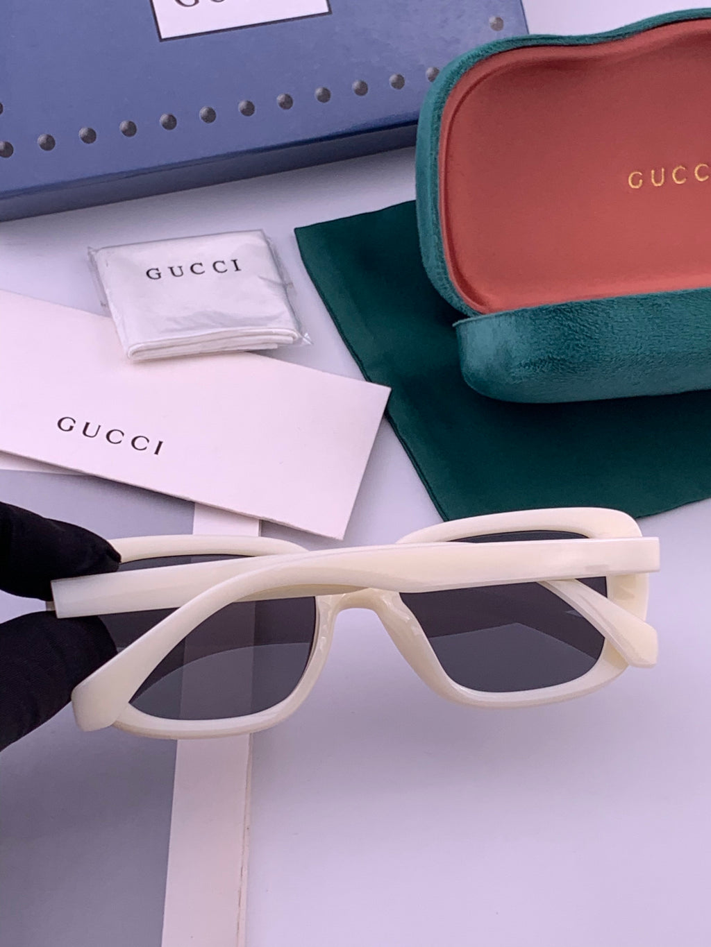 Gucci G5906 Polarized Square Black Lens Sunglasses for Men & Women - detail image 6