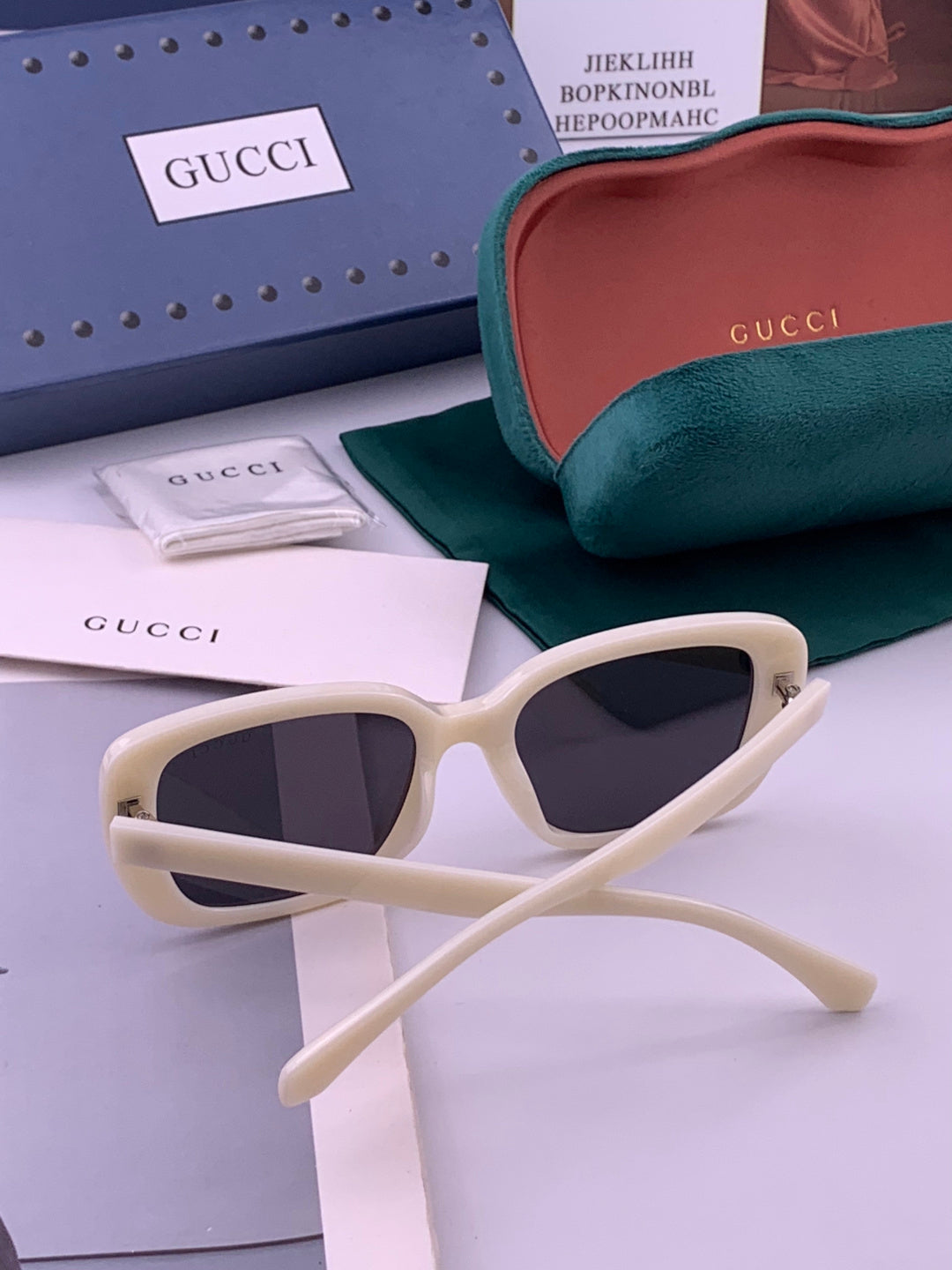 Gucci G5906 Polarized Square Black Lens Sunglasses for Men & Women - detail image 4
