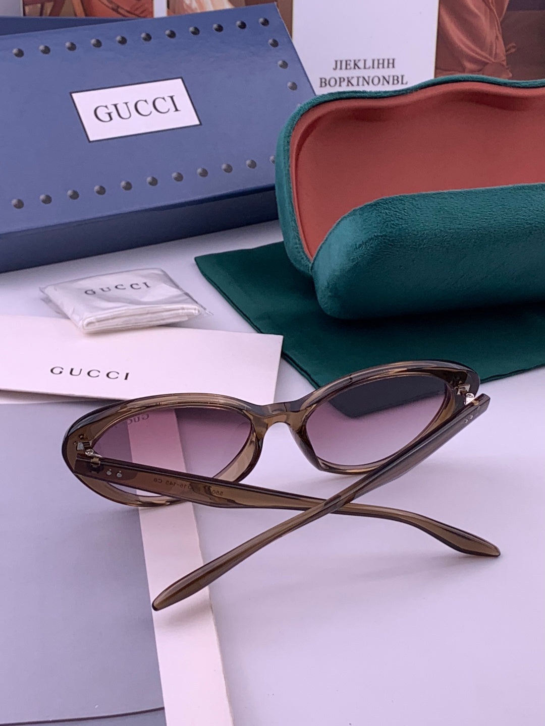 Gucci G65504 Polarized Fashion Black Lens Sunglasses for Men & Women - detail image 5