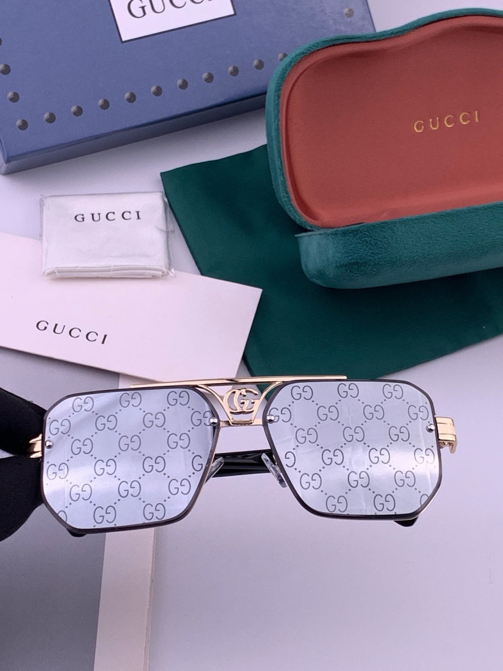 Gucci G21746 Aviator Black Lens Sunglasses for Men & Women - 431407