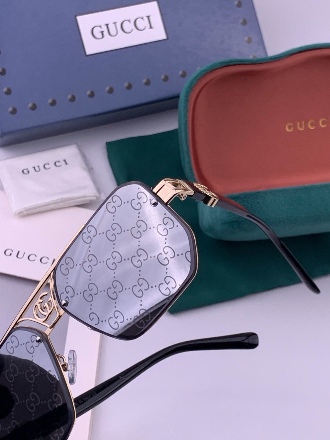 Gucci G21746 Aviator Black Lens Sunglasses for Men & Women - 431407 - detail image 3