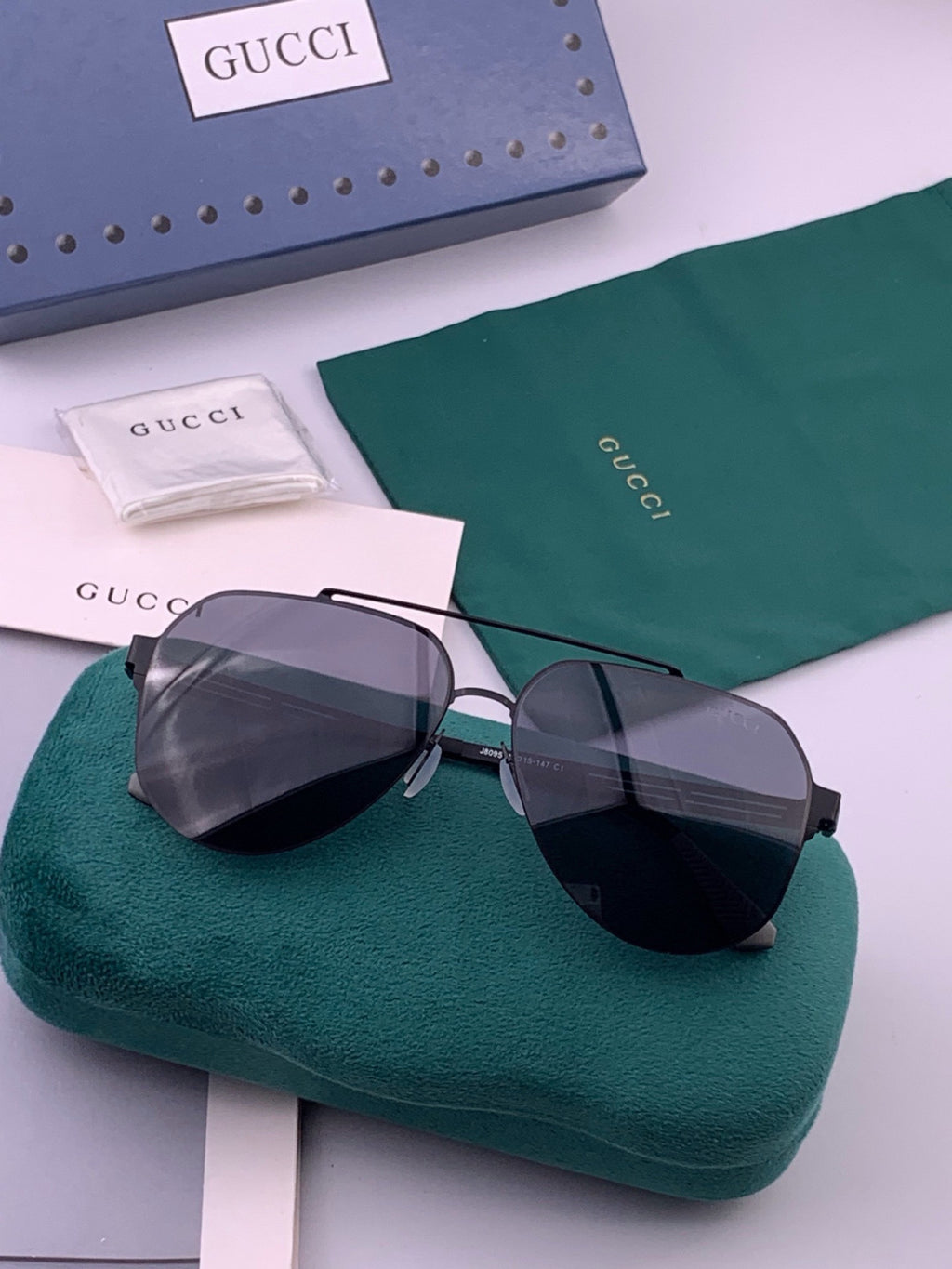 Gucci G5809 Polarized Fashion Gold Lens Sunglasses for Men & Women - 431416 - detail image 7