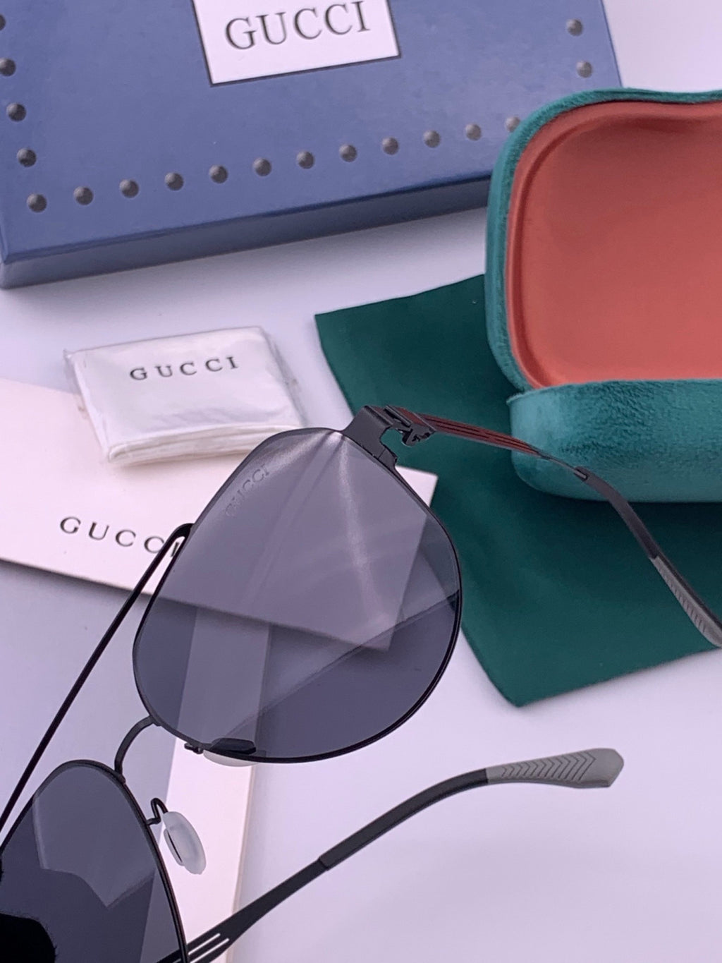 Gucci G5809 Polarized Fashion Gold Lens Sunglasses for Men & Women - 431416 - detail image 3