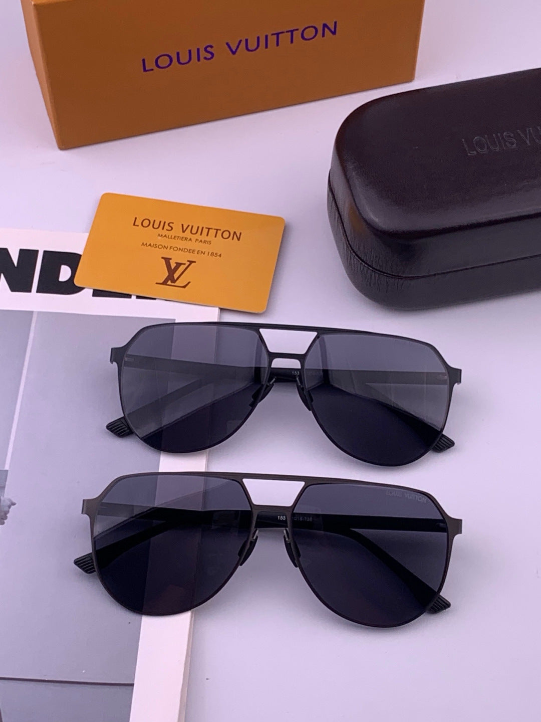 Louis Vuitton L315 Fashion Gold Lens Sunglasses for Men & Women - 431267 - detail image 7