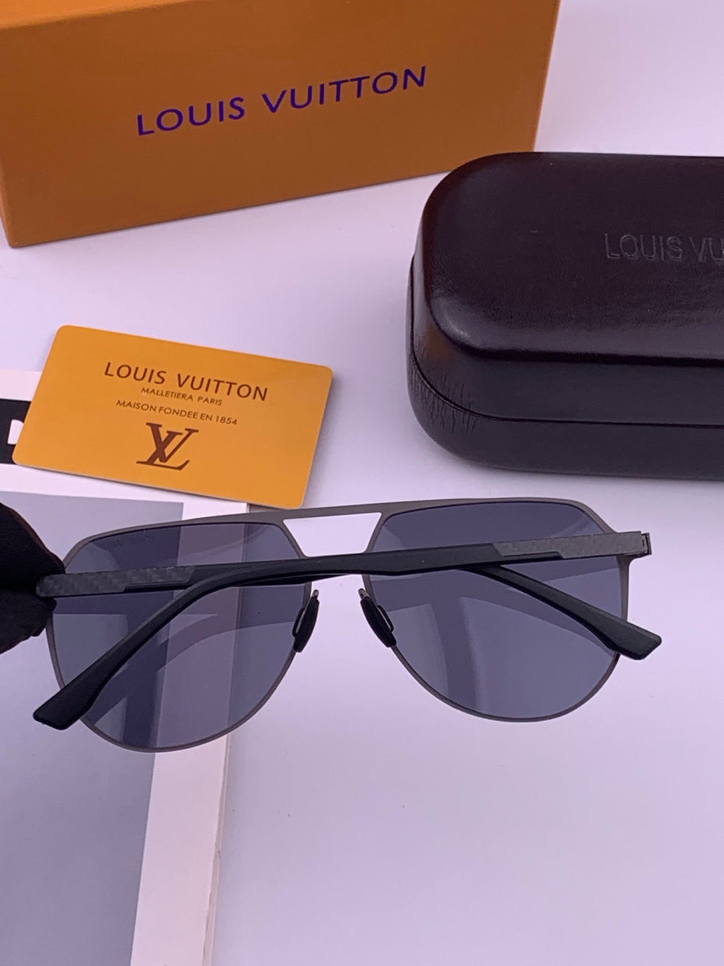 Louis Vuitton L315 Fashion Gold Lens Sunglasses for Men & Women - 431268 - detail image 4