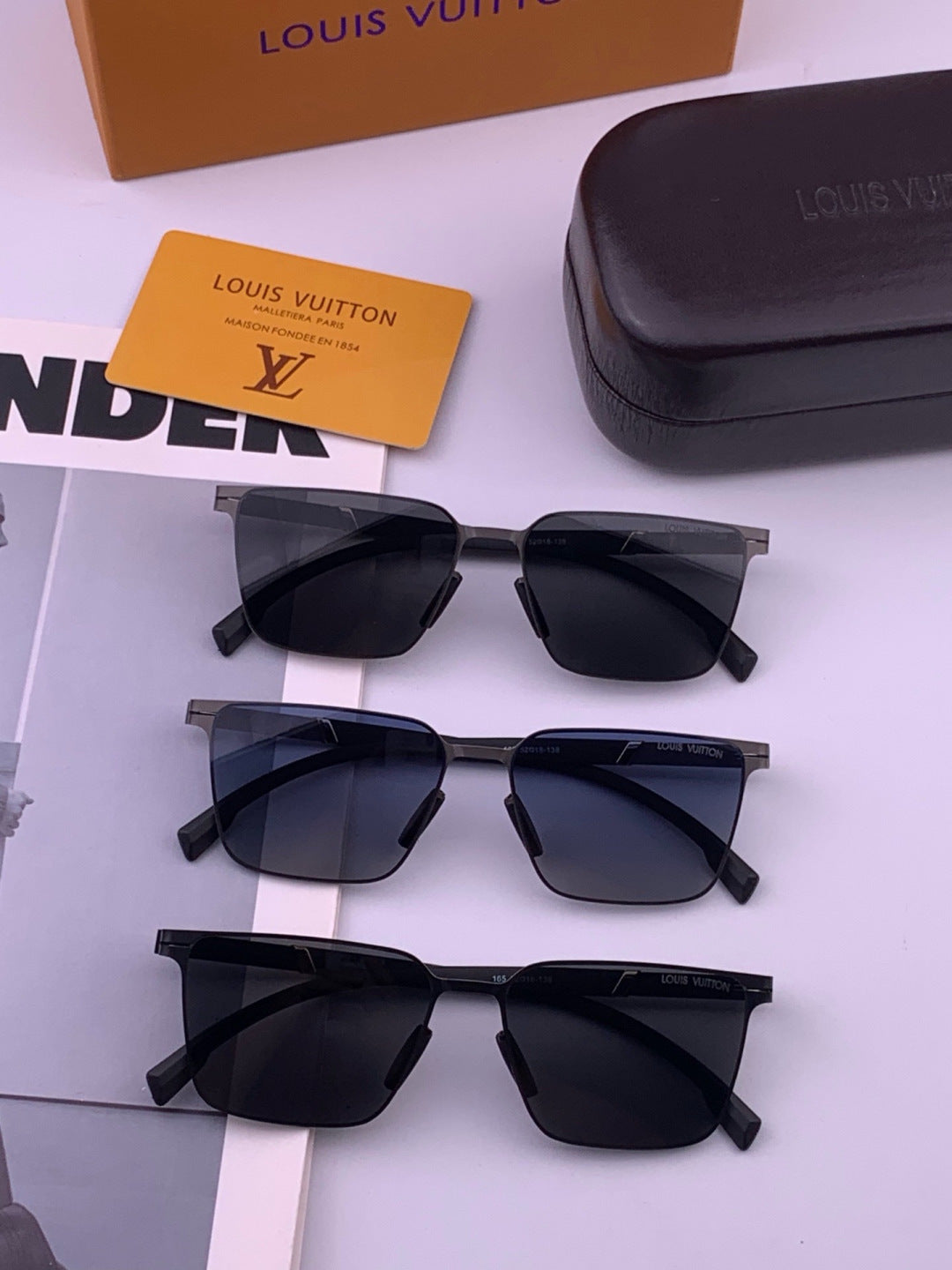 Louis Vuitton L516 Fashion Gold Lens Sunglasses for Men & Women - 431269 - detail image 7