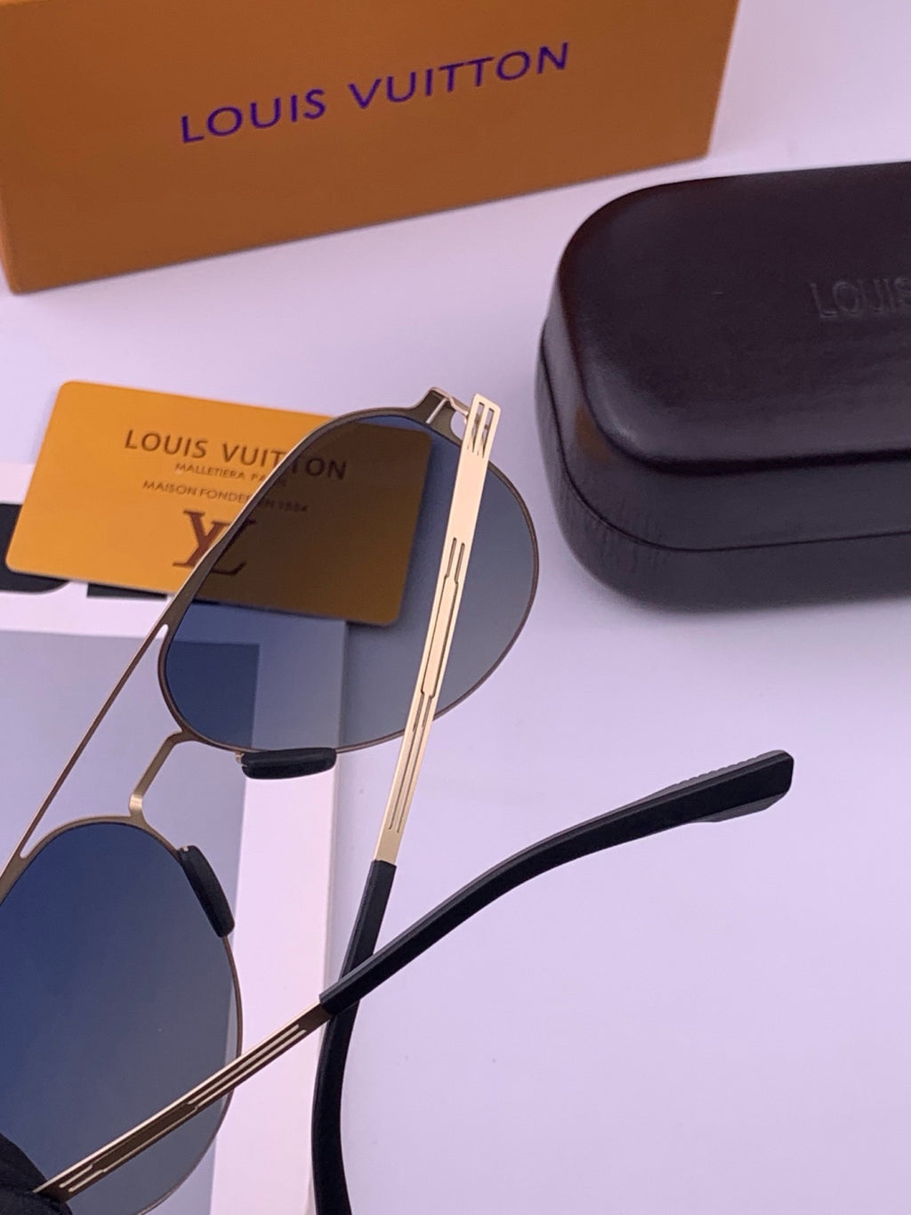 Louis Vuitton L39 Fashion Gold Lens Sunglasses for Men & Women - 431273 - detail image 6