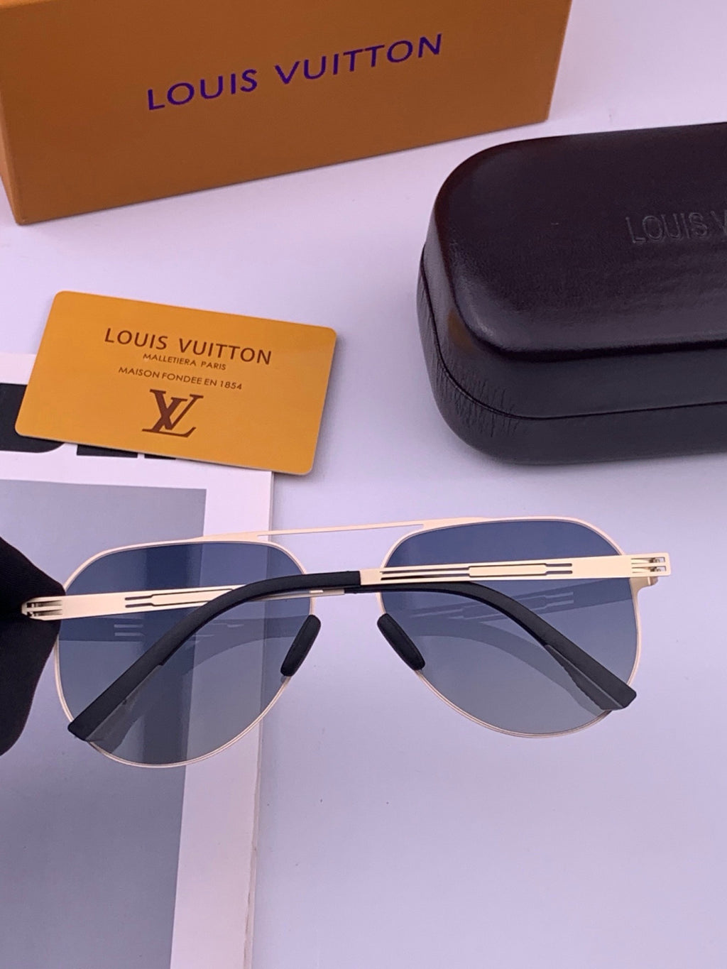 Louis Vuitton L39 Fashion Gold Lens Sunglasses for Men & Women - 431273 - detail image 4