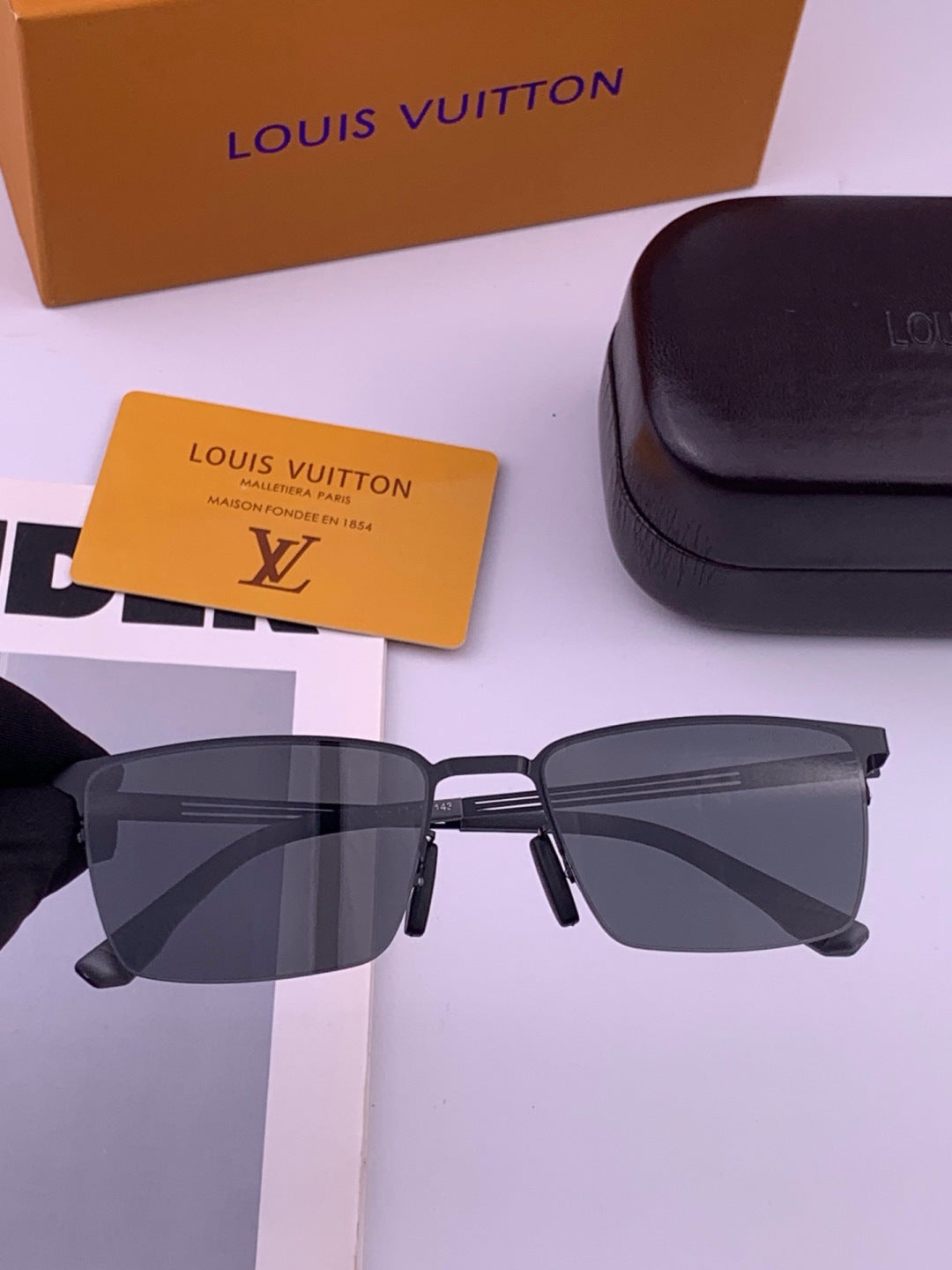 Louis Vuitton L510 Fashion Gold Lens Sunglasses for Men & Women - 431275