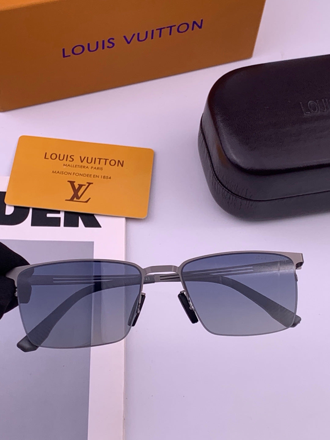 Louis Vuitton L510 Fashion Gold Lens Sunglasses for Men & Women - 431276