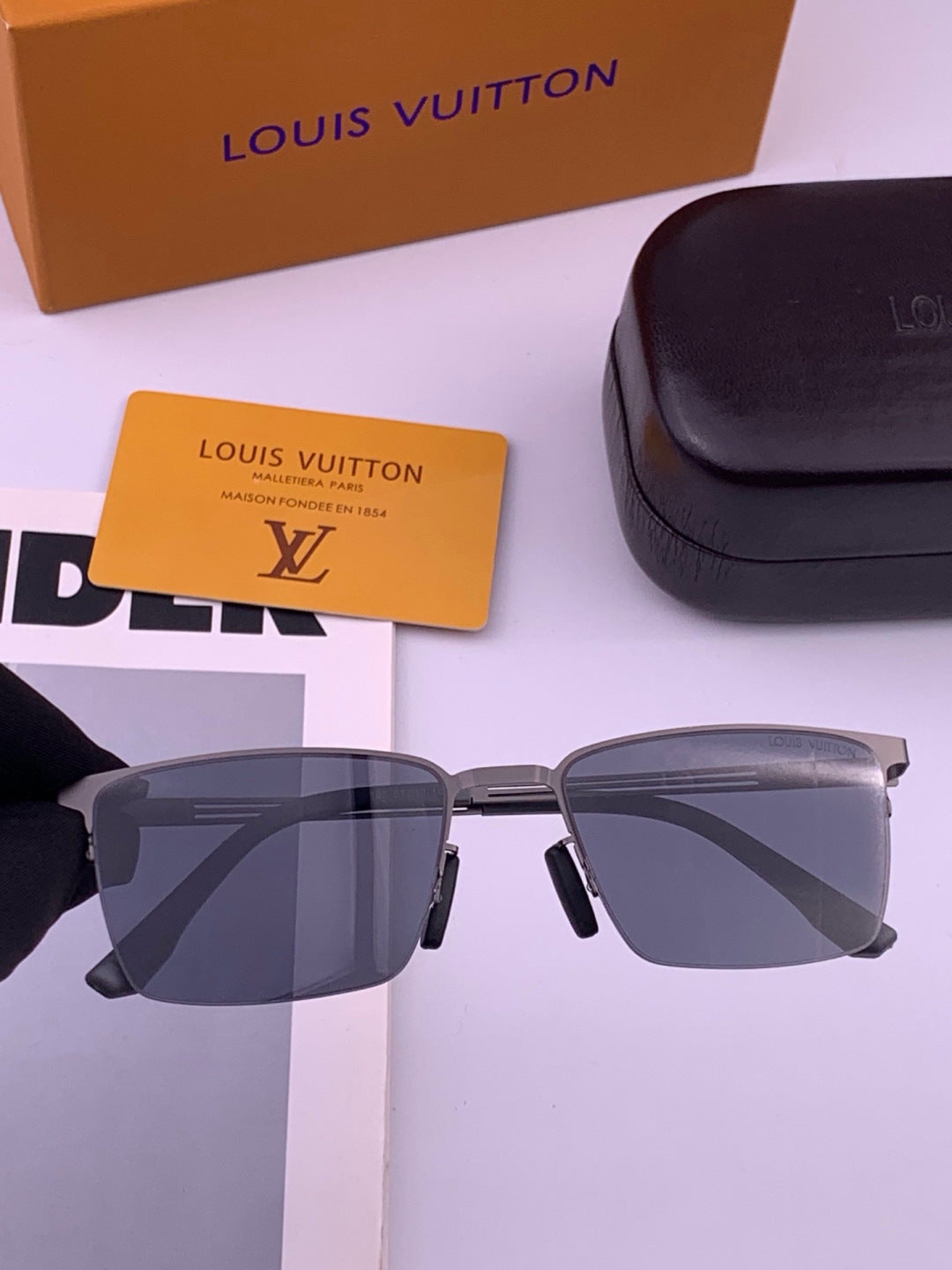 Louis Vuitton L510 Fashion Gold Lens Sunglasses for Men & Women - 431277