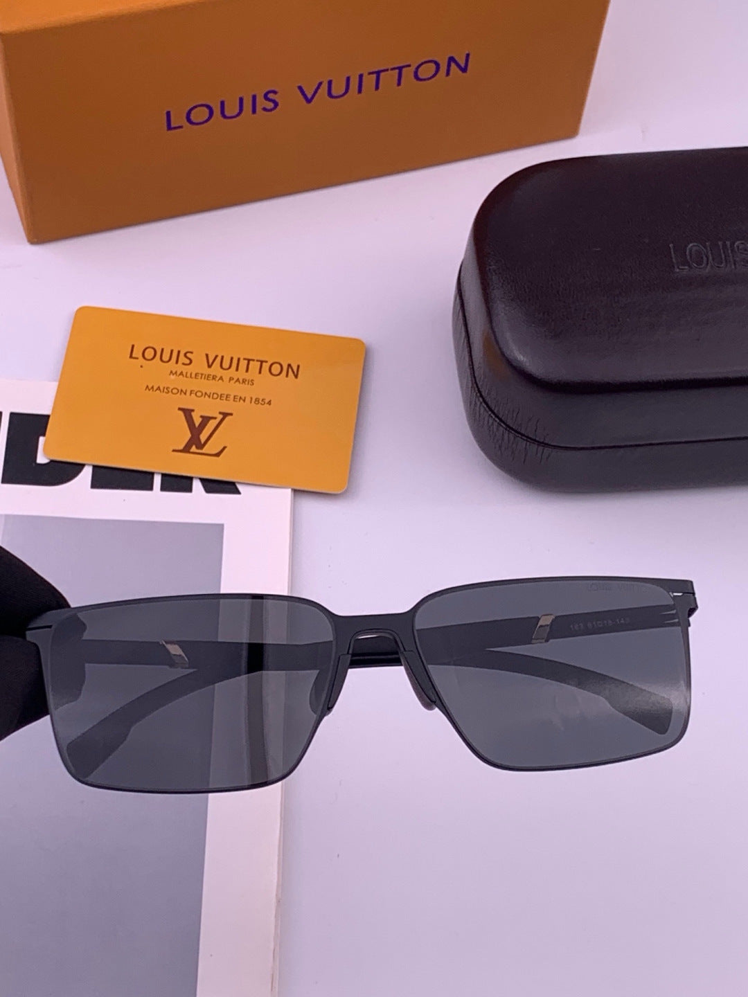 Louis Vuitton L316 Fashion Gold Lens Sunglasses for Men & Women - 431278