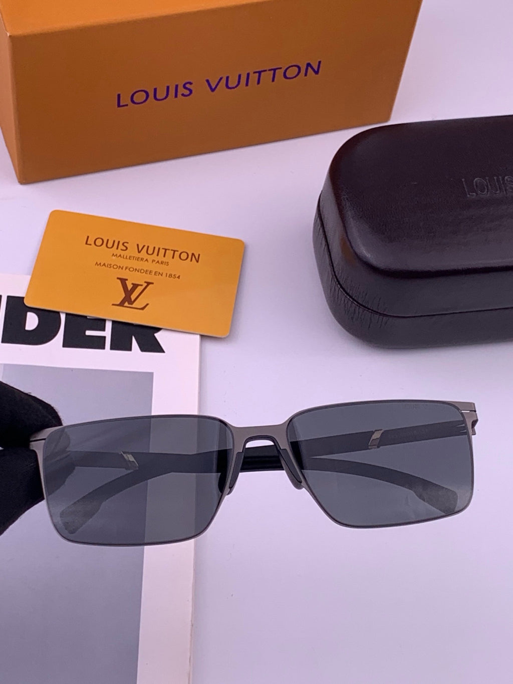 Louis Vuitton L316 Fashion Brown Lens Sunglasses for Men & Women - 431280