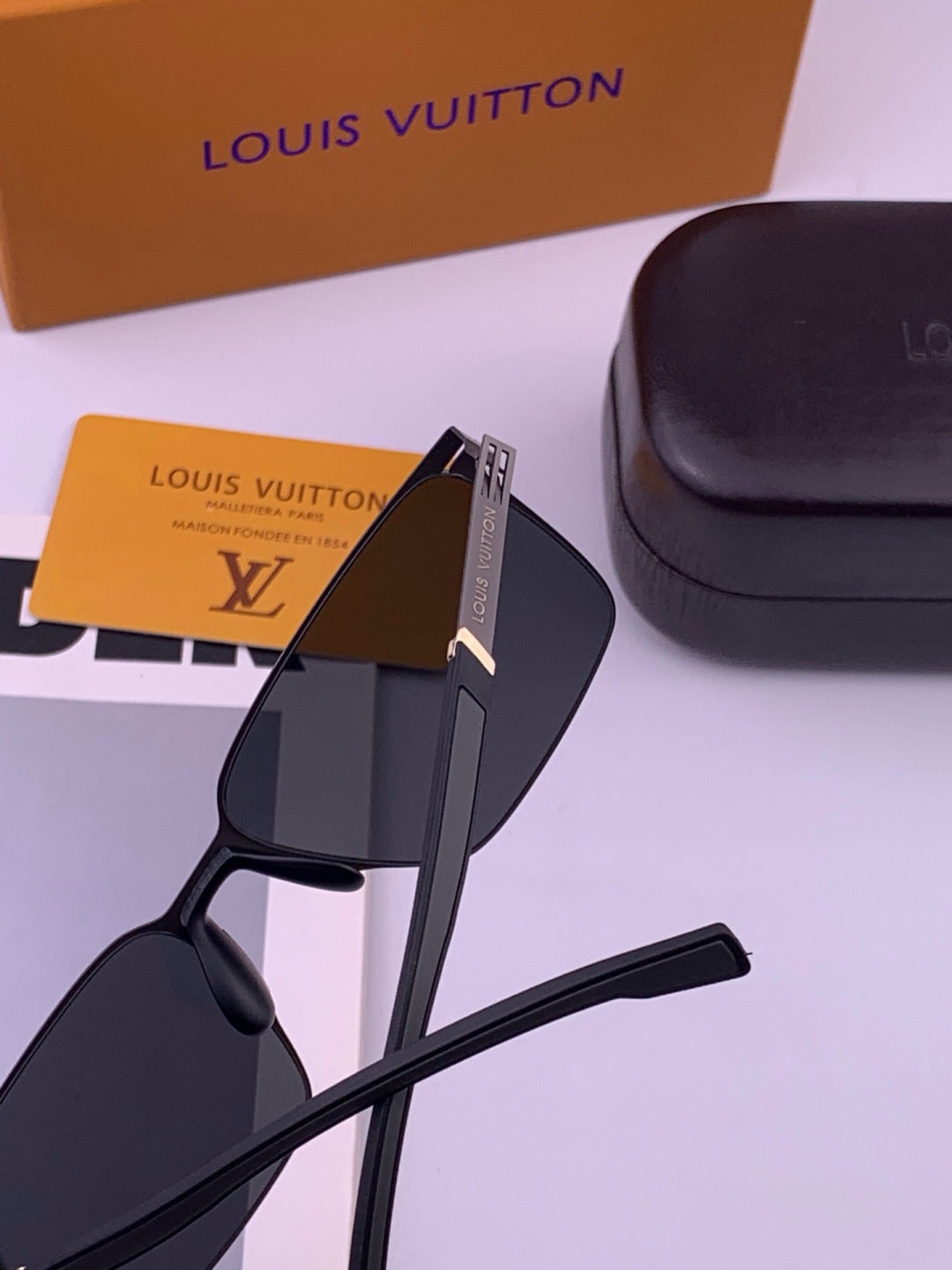 Louis Vuitton L316 Fashion Brown Lens Sunglasses for Men & Women - 431280 - detail image 3